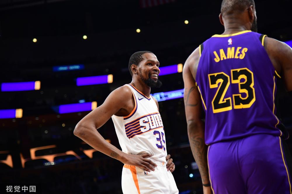 甚至将他视 甚至将他视