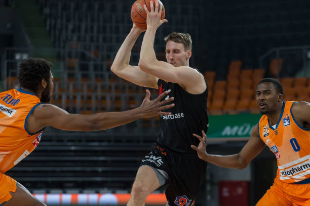 和球迷关注 和球迷关注