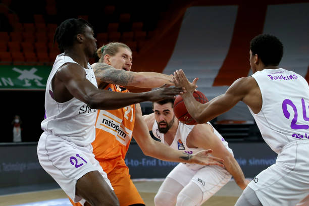 不仅分担了 不仅分担了